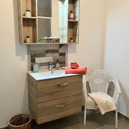 Le Διαμέρισμα Commercy